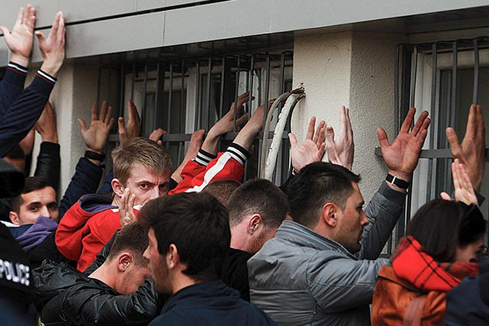 В столичном отеле «Рамада» и в отеле «Перяник» в Даниловграде стражи порядка задержали 60 человек, 55 из которых - граждане России и других стран СНГ