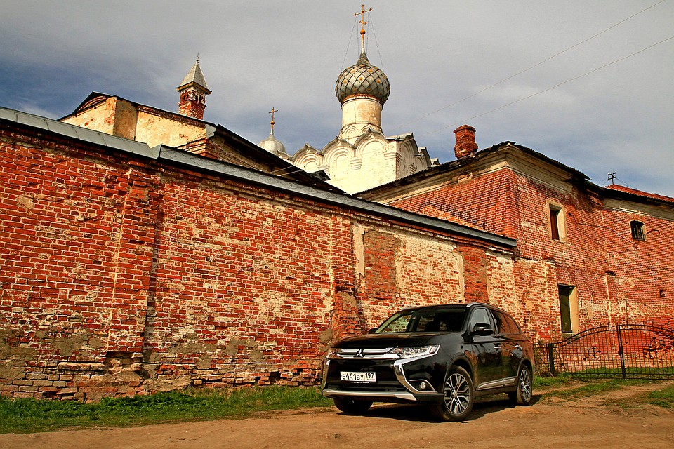 Ростов Великий или Ярославский - один из древнейших русских городов. Первое упоминание в "Повести временных лет" датируется 862 годом. Фото автора