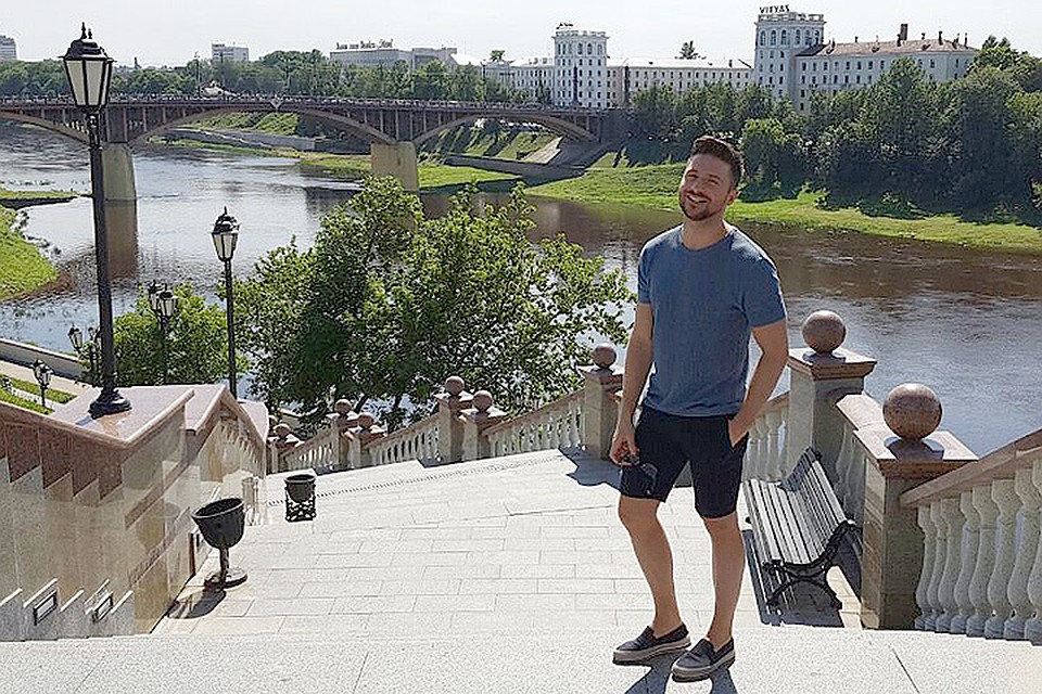 Сергей Лазарев раскрыл секрет, как он ест белорусские драники и не толстеет. ФОТО Михаил ДВОРЕЦКИЙ