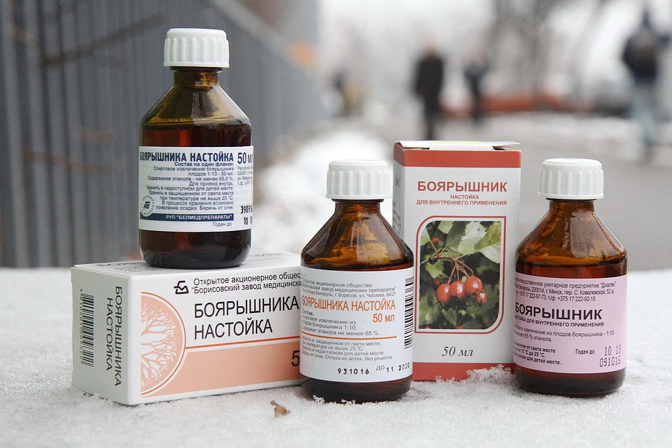 В аптеках мы нашли три вида настойки боярышника от разных производителей по разным ценам