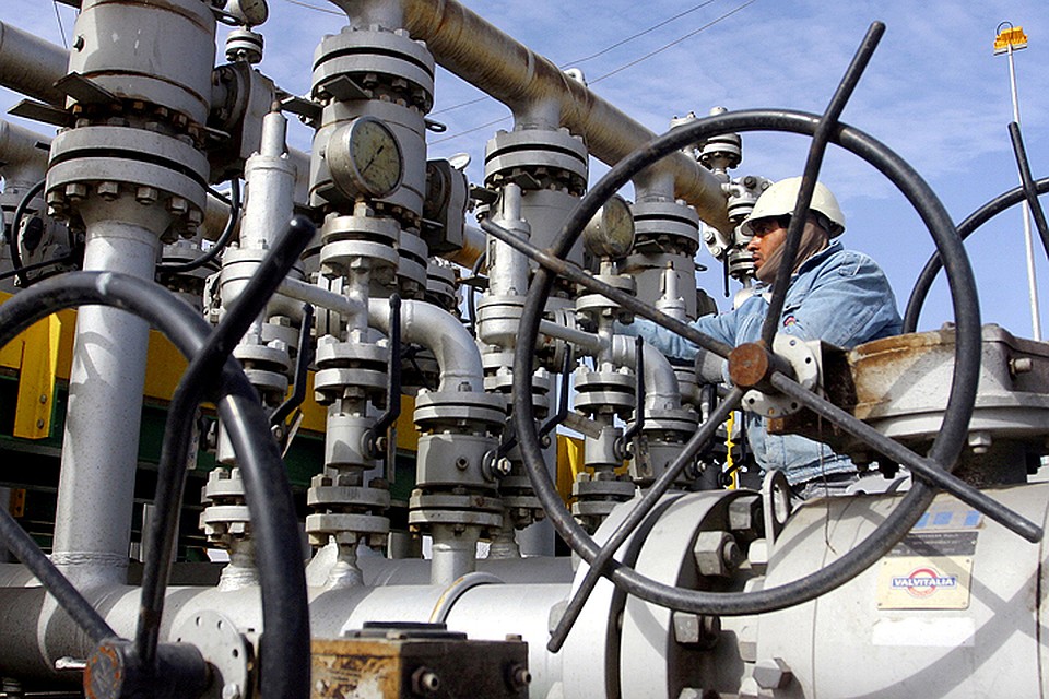 ОПЕК сократит добычу нефти на 1.2 млн баррелей.