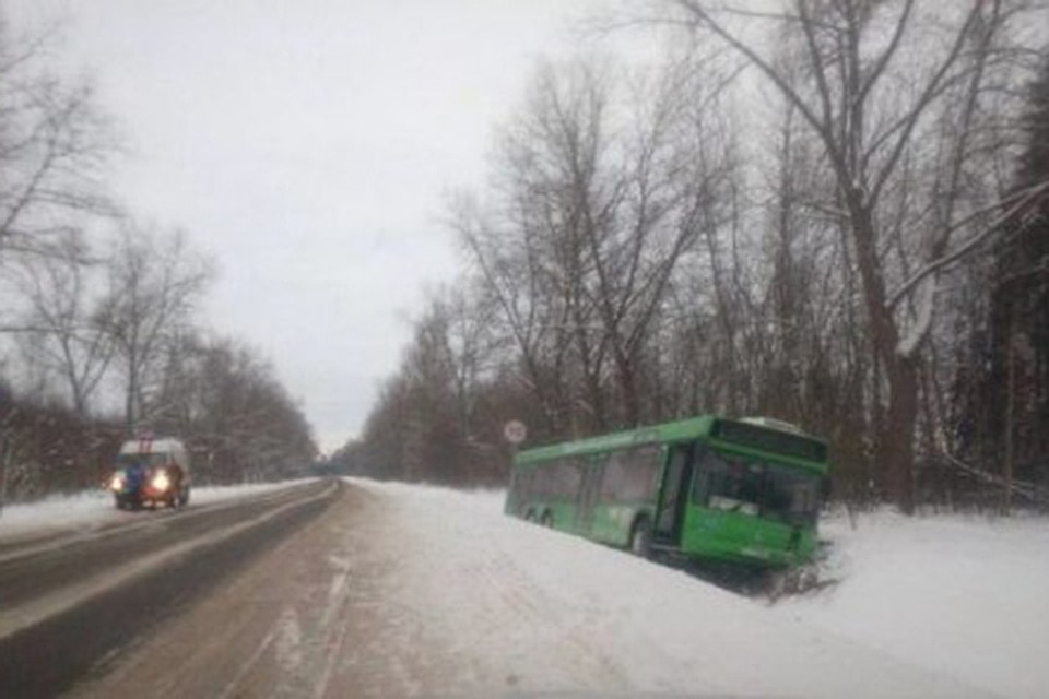 Водителю автобуса стало плохо во время рейса. Фото: социальные сети.