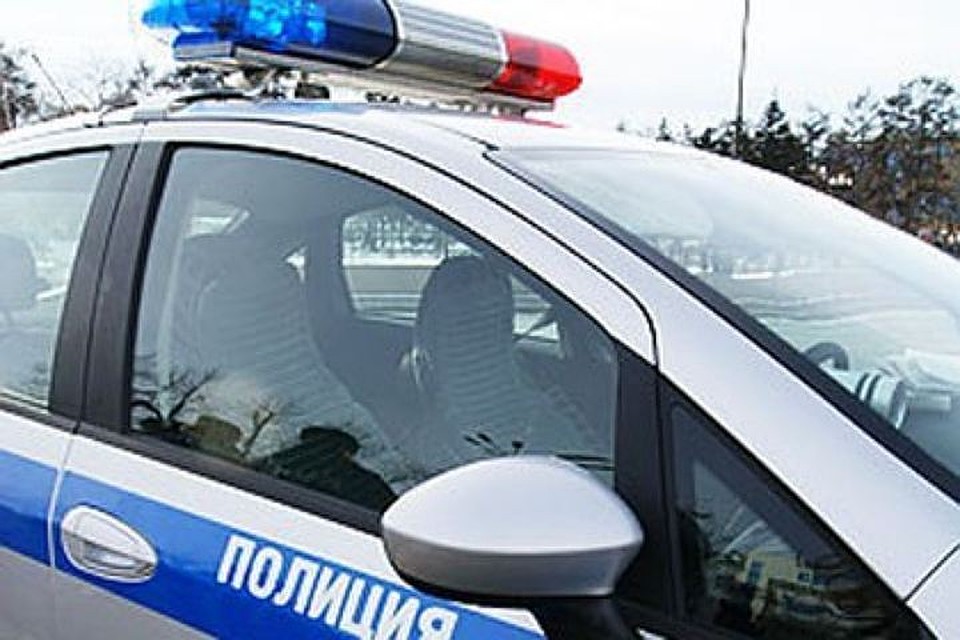 Портфель с крупной суммой денег украли из автомобиля в центре Иркутска