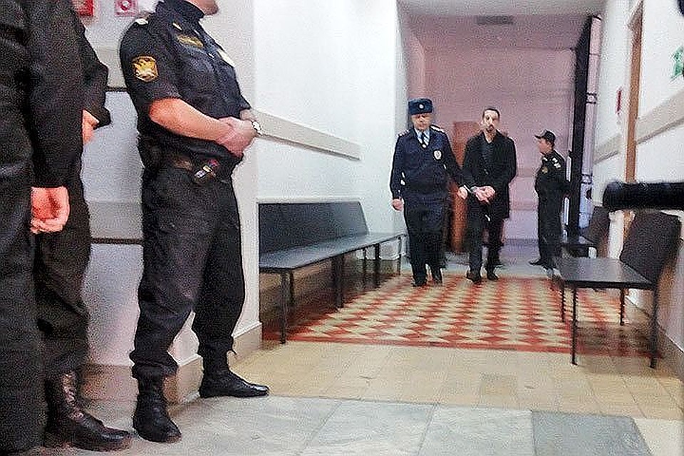 Суд проходит в закрытом режиме