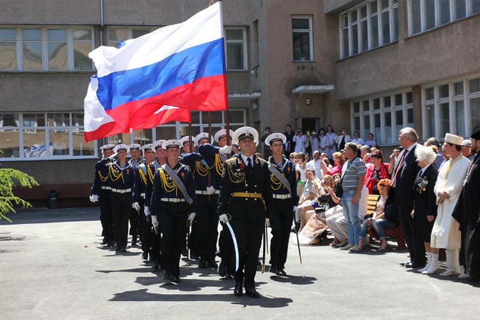Торжественная церемония отправки ребят в армию прошла в Крыму впервые Фото: Анастасия КУРДЮКОВА