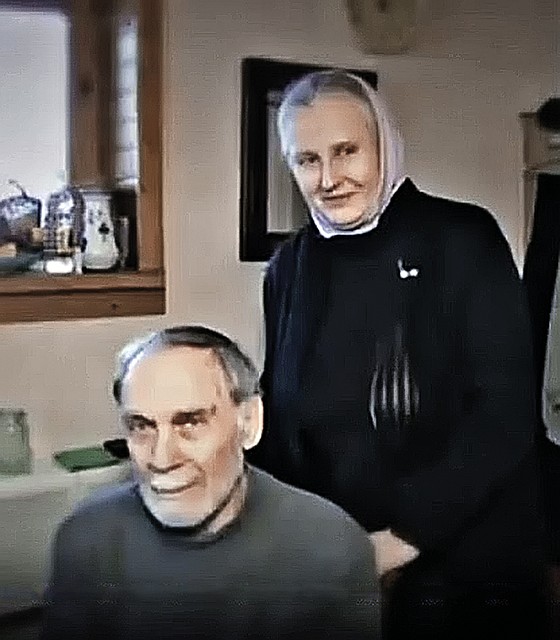 Владимира Заманского и его жену Наталью Климову можно назвать бывшими актерами - популярность они поменяли на духовную жизнь. Фото: Первый канал/"Пусть говорят"