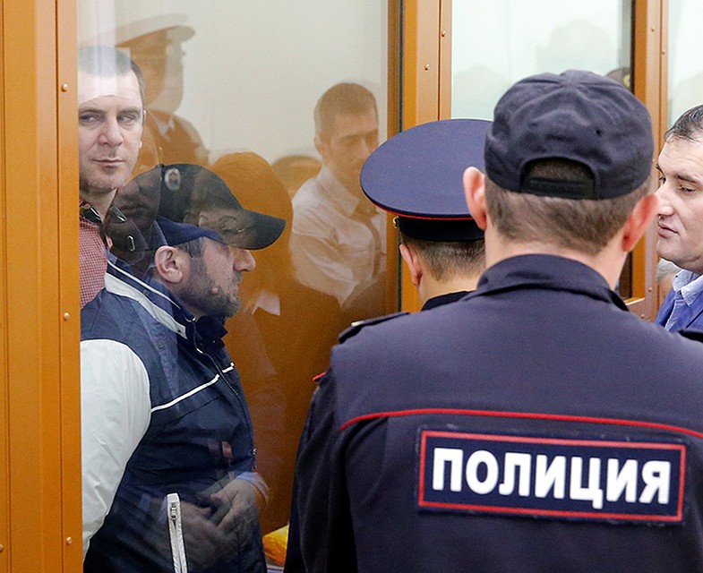 В Москве судят подозреваемых в убийстве Немцова Фото: REUTERS
