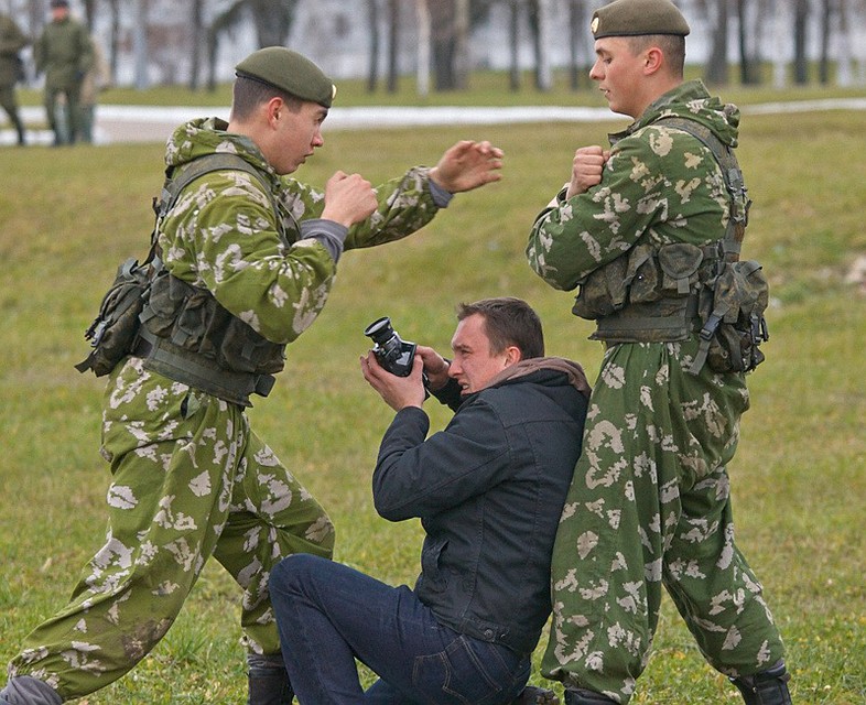 Вообще на его социальной страничке в соцсетях почти нет фотографий с настоящих войн Фото: Личная страница героя публикации в соцсети