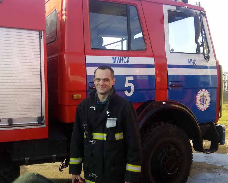 Денис Похомчик, командир отделения ПАСЧ-5 Октябрьского РОЧС