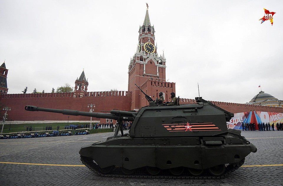 Самоходная артиллерийская установка Фото: Виктор ГУСЕЙНОВ