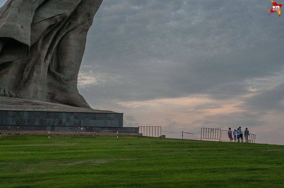 На втором этапе отреставрируют и постамент, и обходную площадку. Фото: Игорь БУГАЕВ