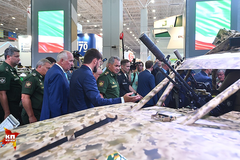 В Подмосковье на третьем Международном форуме «Армия-2017» показали настоящее и будущее нашего оружия Фото: Евгения ГУСЕВА