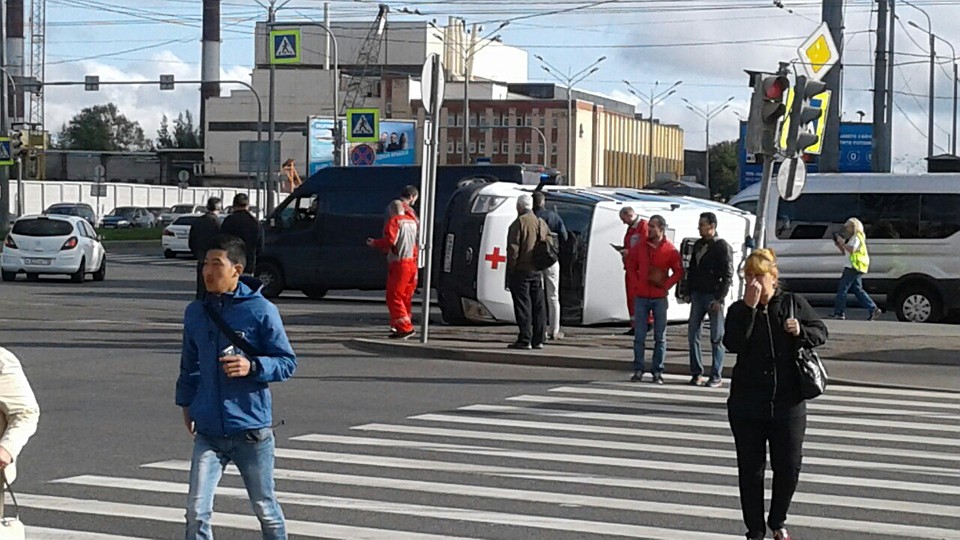 Фото: "ДТП и ЧП | Санкт-Петербург" ВКонтакте