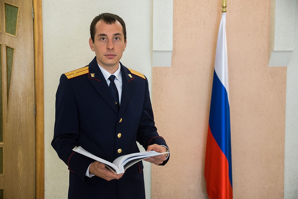 В свободное время, которого не так много, Владимир вместе с друзьями играет в футбол. А зимой любит кататься на лыжах Фото: Светлана МАКОВЕЕВА