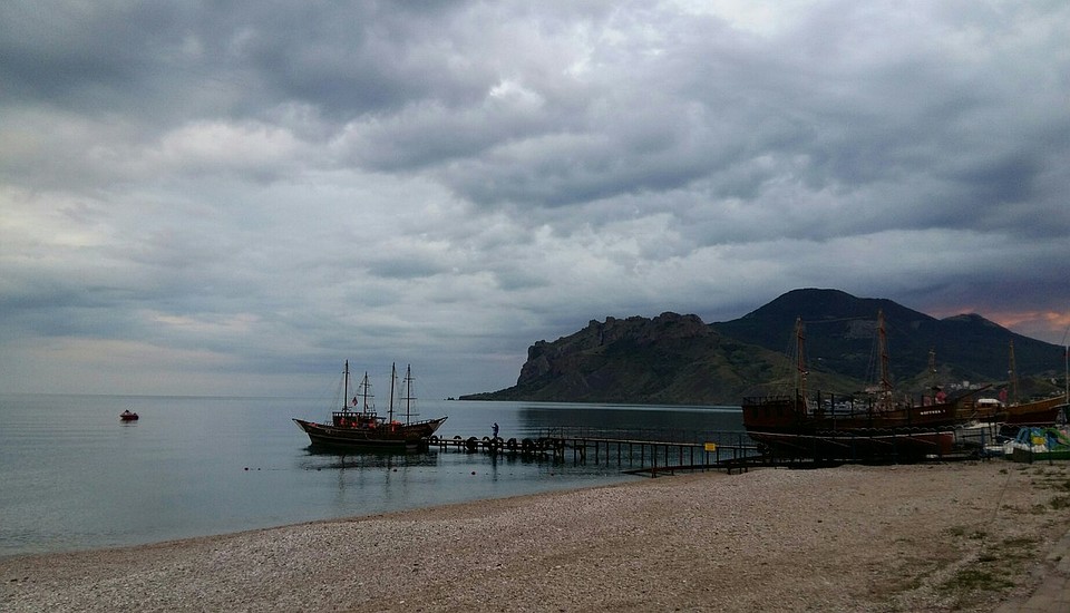 Море начало остывать. Фото: Анастасия КУРДЮКОВА