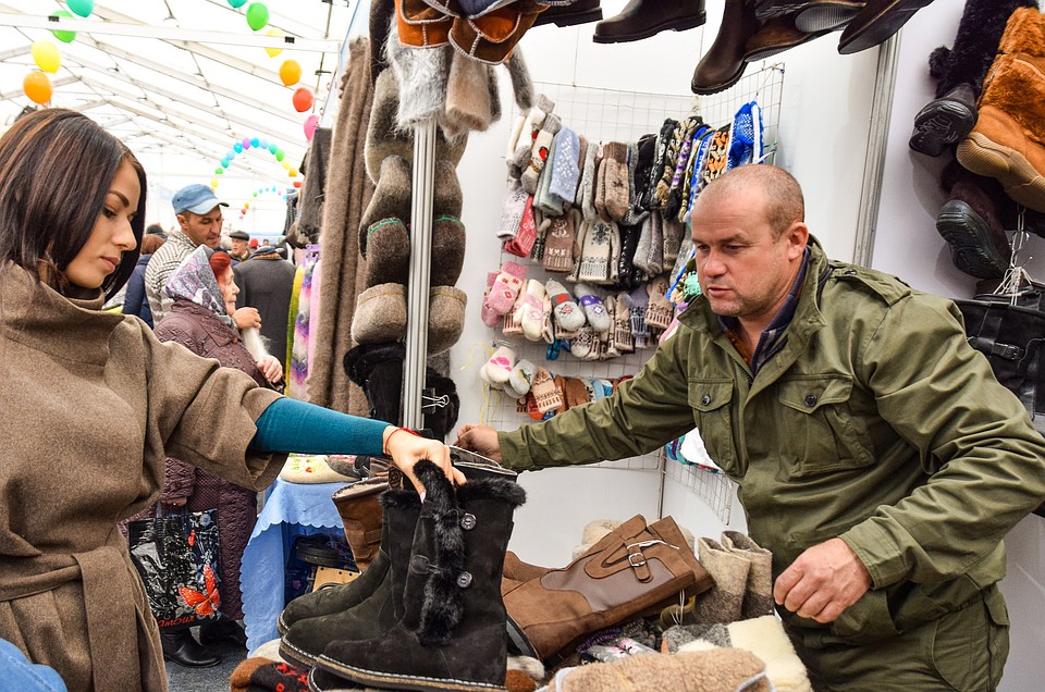 В Энгельсе проходит "Всероссийская ярмарка".