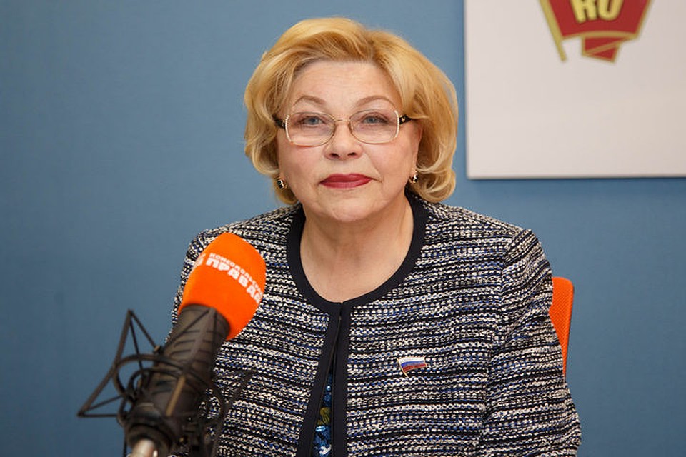 Елена Драпеко поделилась воспоминаниями о Людмиле Сенчиной. Фото: Александр ГЛУЗ