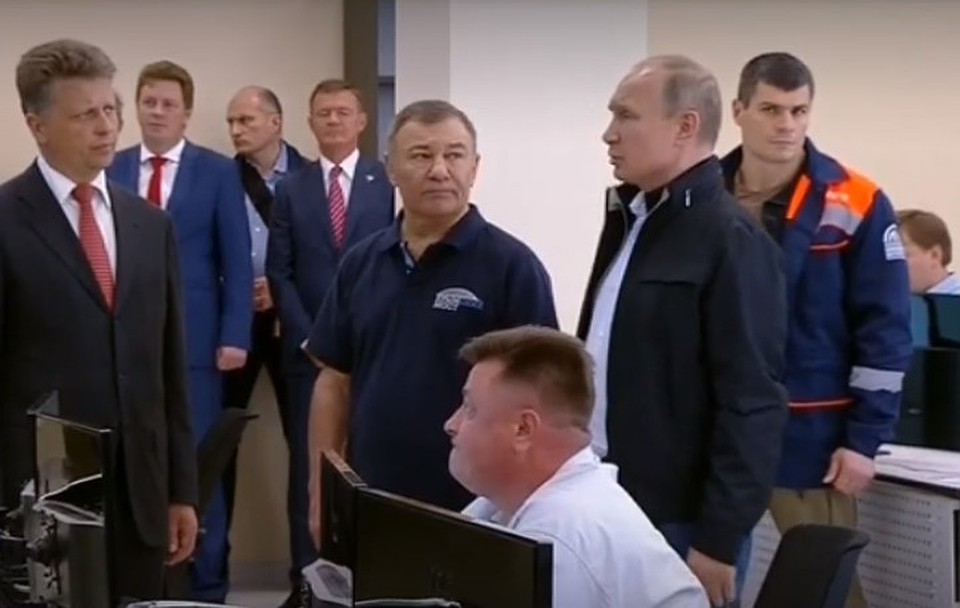 Владимир Путин посетил центр управления производством. Фото: скриншот онлайн-трансляции