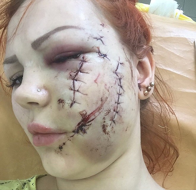 Первые дни после инцидента Ирина не могла посмотреть на себя в зеркало.
