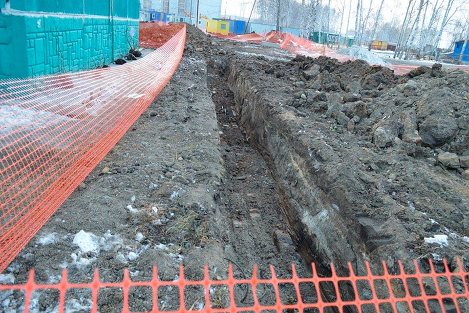 Вот что с газоном сделала очередная стройка. Фото: из архива героя публикации