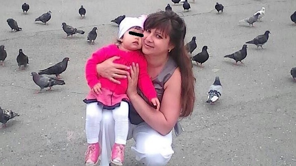 С дочкой Максим был ласков и бережен. Но приступы агрессии по отношению к супруге случались нередко Фото: Личная страничка героя публикации в соцсети