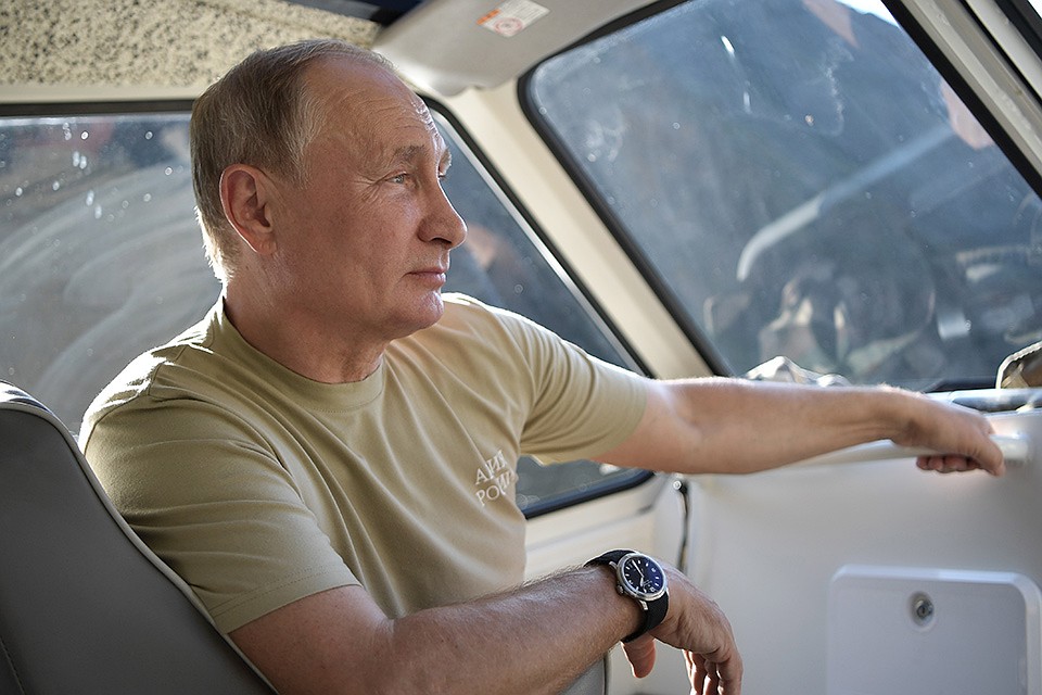 Президент Владимир Путин на отдыхе в Тыве. ФОТО Алексей Никольский/пресс-служба президента РФ/ТАСС