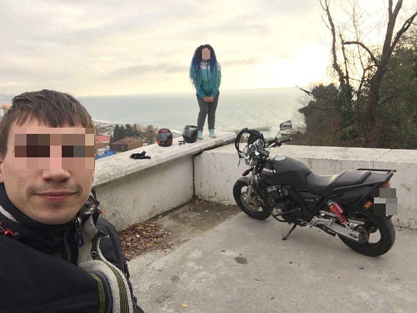 Один из налетчиков любил покататься со своей девушкой на мотоциклах. Фото: соцсети