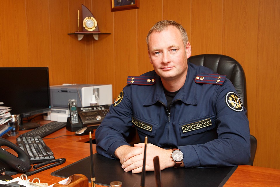 Владимир Посадский объясняет, что цель домашнего ареста - оставить человека в семье Фото: Александр ГЛУЗ