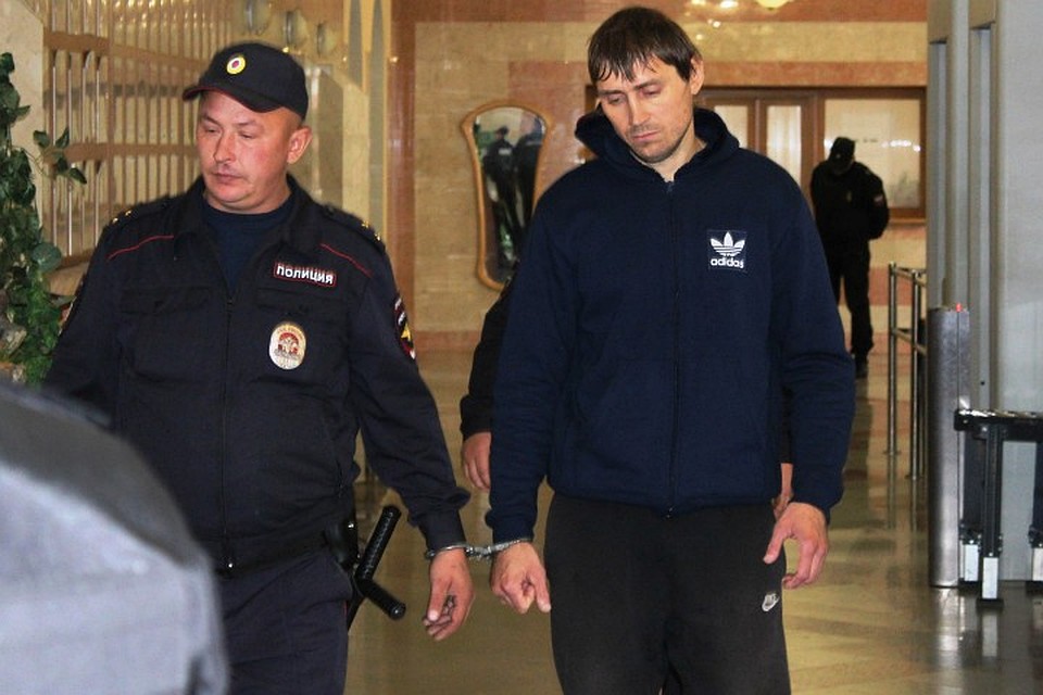 Мужчина свою признает, но уверяет, что ему пришлось защищаться