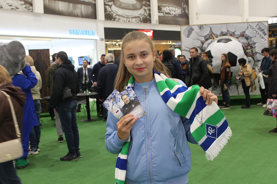 Анна Булатова рассказала, что с детства болеет за клуб Фото: Ольга АФАНАСЬЕВА