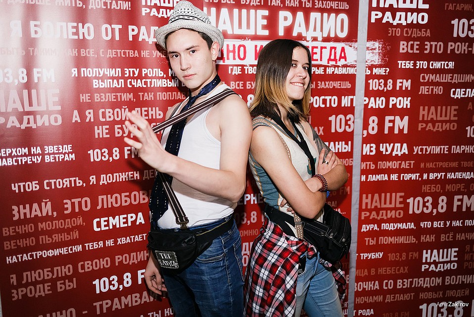 Солист Юрий Музыченко вдохновил Алексей Семенова играть на скрипке. Фото: Амир Закиров