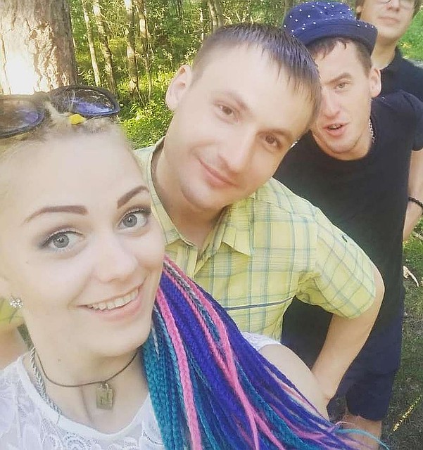 Михаил и Денис были уже мертвы, когда их нашли волонтеры. Фото: соцсети