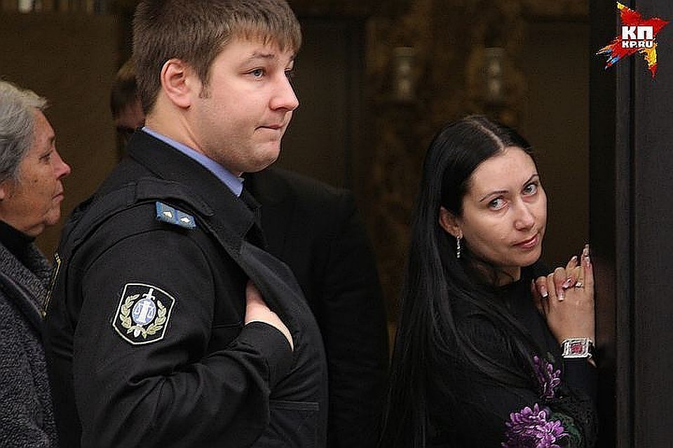 Анжела-Мария Цапок на заседания суда всегда ходила и посылала мужу воздушные поцелуи Фото: Архив "КП"