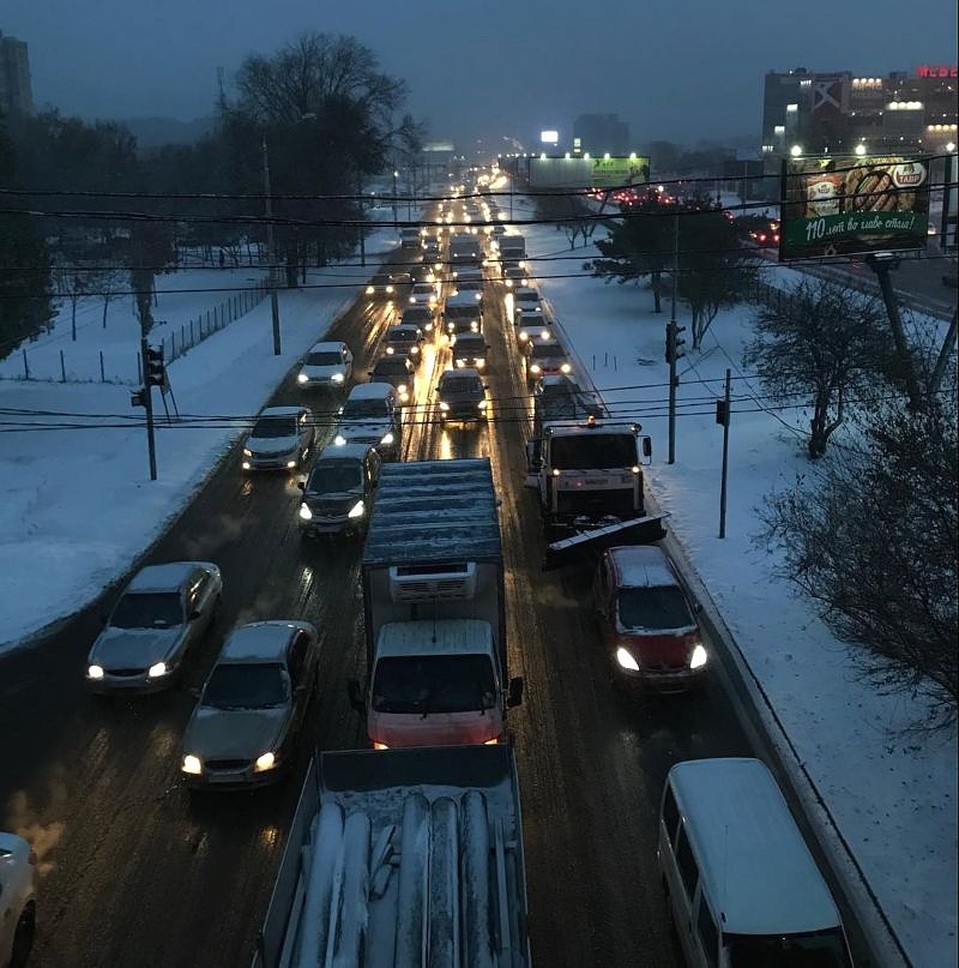 Вечер пятницы в Ростове... Фото из группы ВК "Ростов Главный".