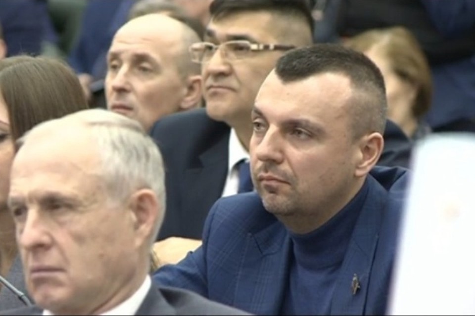 Николай Мухин пришел на заседание СНДКО в водолазке