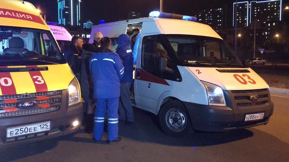 По данным на 20:00, скорая помощь увезла с места аварии 14 пострадавших. Фото: Евгений Штыгайло