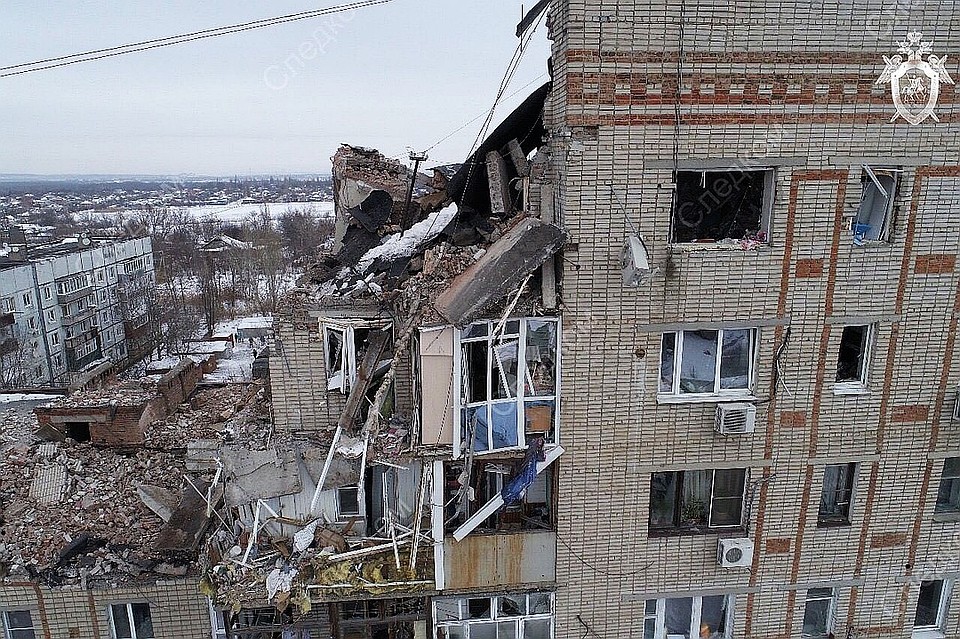 Спасателям с большим трудом удалось добраться до выживших. Фото: СКР.