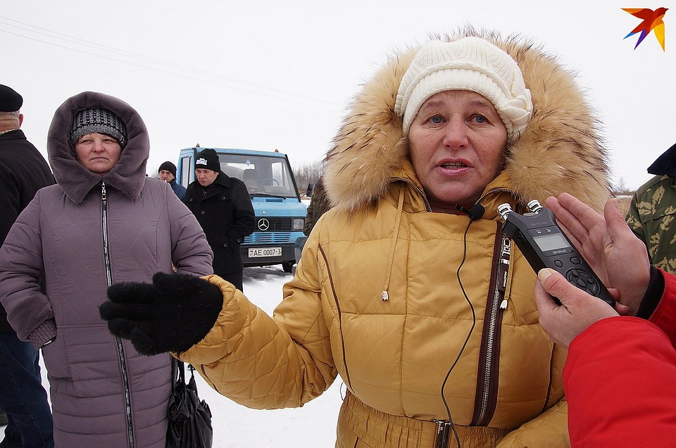Светлана рыбачит на озере с мужем, чтобы прокормить семью Фото: Павел МИЦКЕВИЧ