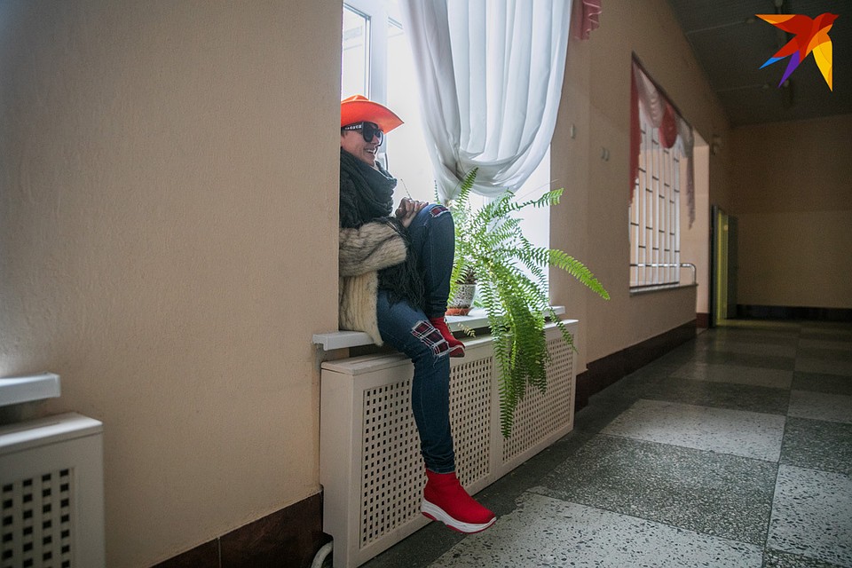 Здесь на подоконнике наша героиня частенько дожидалась свою подругу. Фото: Павел МАРТИНЧИК