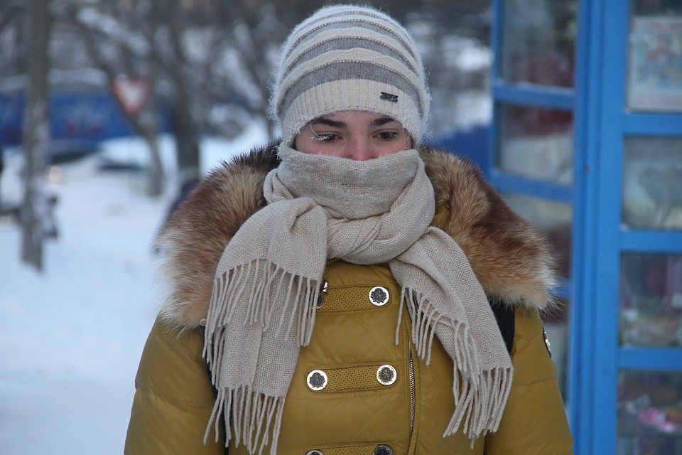 Не стоит любую реакцию организма списывать на холод. Алеергии на холод не бывает, как и на тополиный пух. Фото: Роман ИГНАТЬЕВ