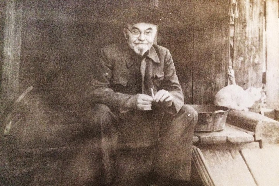 Это фото Василия Ивановича была сделано в 1952 году: тогда ему было 59 лет. www.instagram.com/arzamazova_story