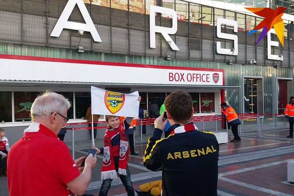 В Лондоне Михаил Грабовский сделал прогноз на игру "Арсенал" - БАТЭ Фото: Татьяна ШАХНОВИЧ