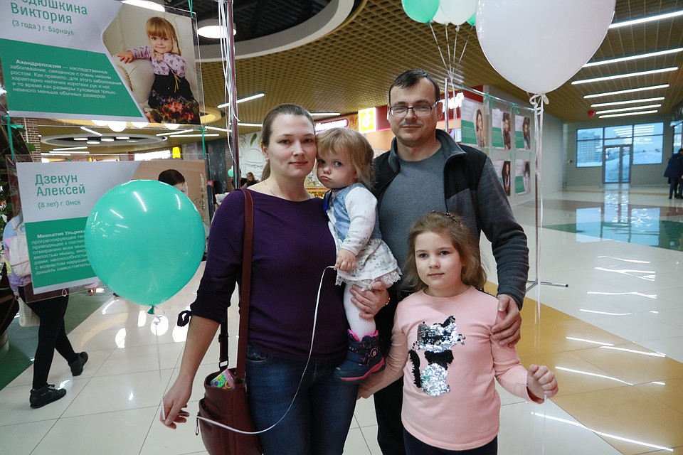 Вика с семьей Фото: Олег УКЛАДОВ