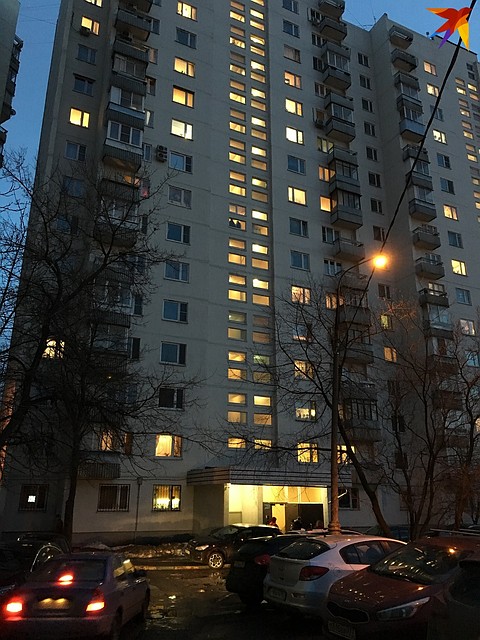 Квартира, где нашли девочку-маугли, находится на восьмом этаже Фото: Александр РОГОЗА