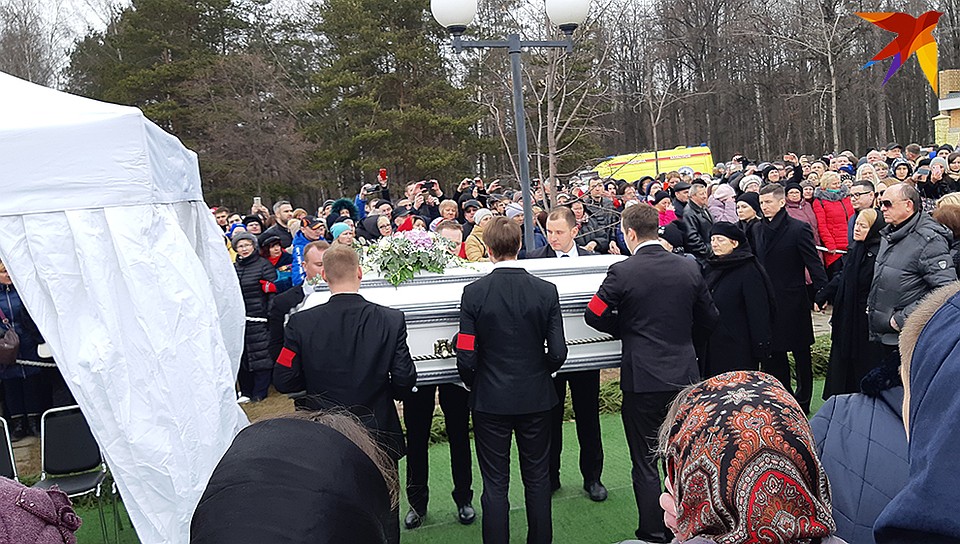 21 марта, в Москве попрощались с певицей Юлией Началовой Фото: Владимир ВЕЛЕНГУРИН