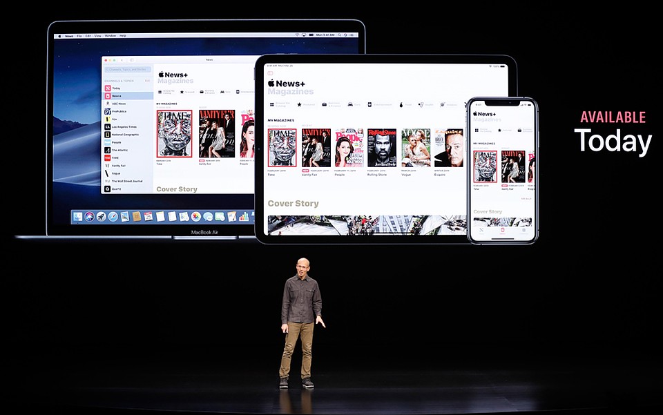 Apple News +. Это доступ к газетам и журналам. Опять-таки с возможностью настроить собственную новостную ленту Фото: REUTERS