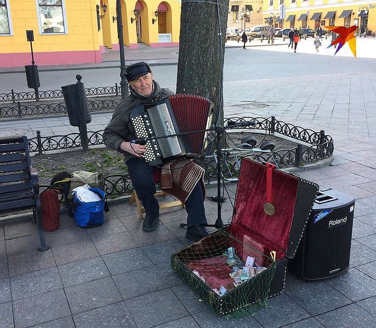 Уличный музыкант. Фото Анастасия МАТВЕЕВА