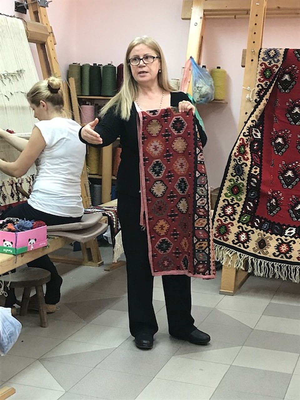 Знаменитые пиротские ковры Фото: Оксана ФОМИНА