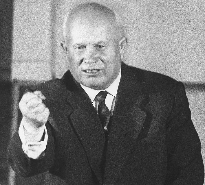 Первый секретарь ЦК КПСС Никита Хрущов на пресс-конференции в Париже, 1960 год. Фото ИТАР-ТАСС/PHOTAS/DPA