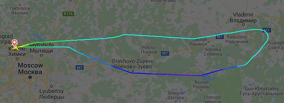 Очередная поломка произошла в небе, из-за чего пилот развернул самолет обратно в Москву
